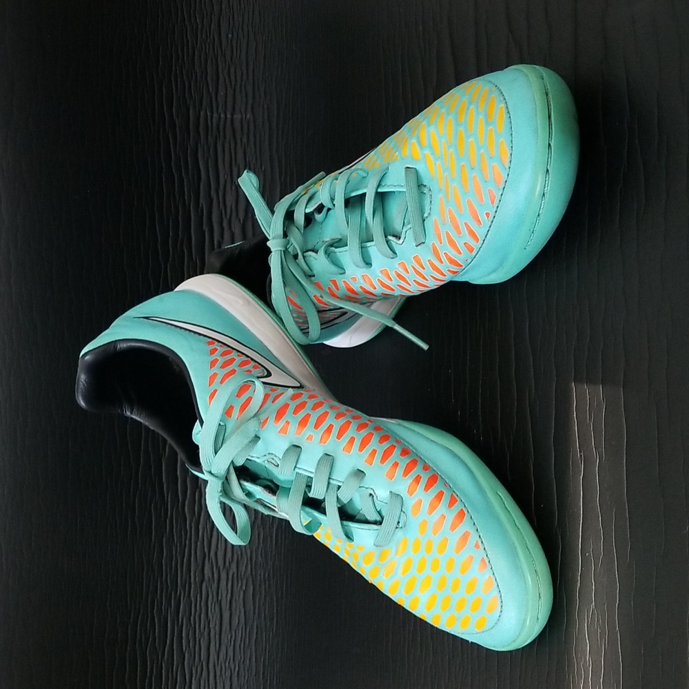 Nike Magista Onda Turf soccer shoes